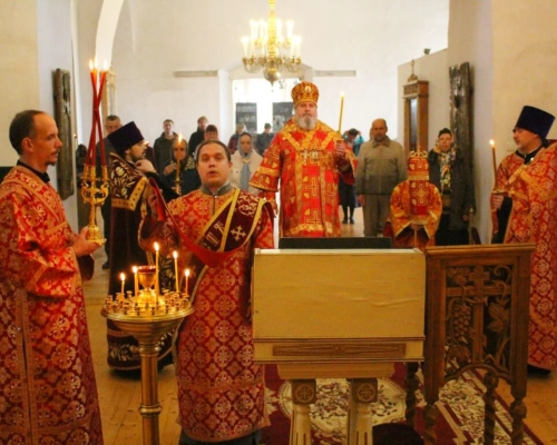 Епископ Сергий возглавил Всенощное бдение накануне Недели 3-й по Пасхе, свв. жен-мироносиц