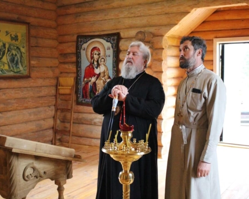 Преосвященный Епископ Сергий посетил с Архипастырским визитом храм-часовню прп. Сергия Радонежского