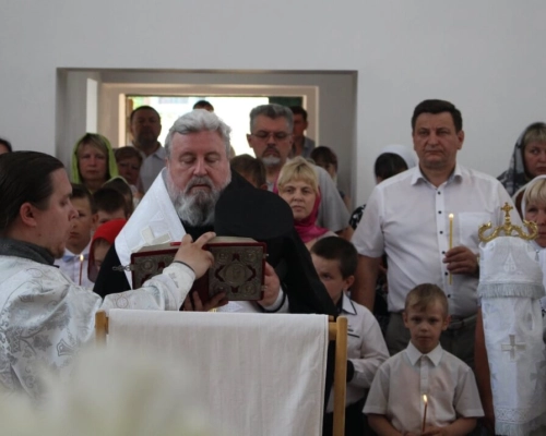 Епископ Сергий совершил благодарственный молебен в храме Вознесения Господня