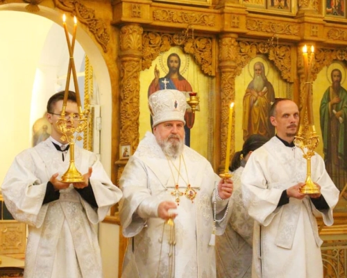 Епископ Сергий возглавил Всенощное бдение накануне Недели 7-й по Пасхе