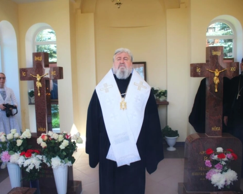 Епископ Сергий принял участие в Богослужении, в годовщину упокоения архимандрита Аркадия