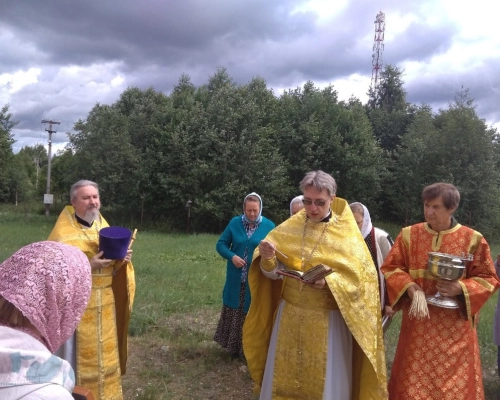 Престольное торжество в храме Всех святых в земле Русской просиявших