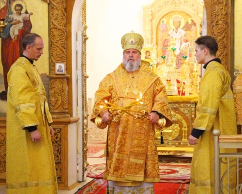 Епископ Сергий возглавил Всенощное бдение накануне Недели 3-й по Пятидесятницы