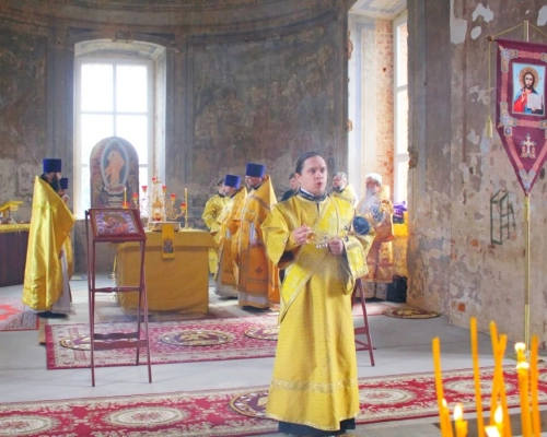Архиерейское Богослужение в храме Петра и Павла г. Вязьмы