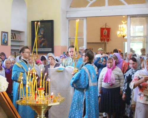 Престольный праздник в храме Ахтырской иконы Божией Матери