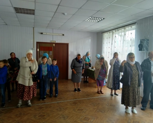 Праздничная Божественная литургия в д. Бекрино Гагаринского района