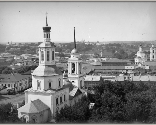 Ильинская церковь, вид в сторону Торговой площади и Предтеченского монастыря