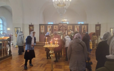 Праздничные богослужения по случаю Двунадесятого праздника Воздвижения Креста Господня