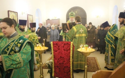 Архипастырское служение в храме прп. Серафима Саровского Чудотворца