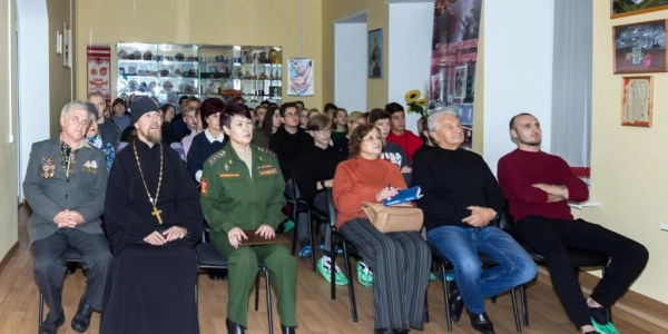 Иерей Владимир Иванов принял участие в мероприятиях посвящённых Дню призывника