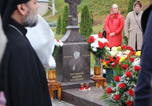 Преосвященнейший Епископ Сергий принял участие в поминальном богослужении о приснопоминаемом протоиерее Иоанне Ильницком