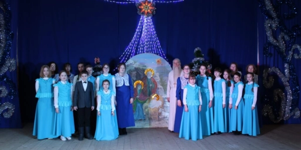 В Сычёвском районном Доме Культуры состоялся праздничный Рождественский концерт