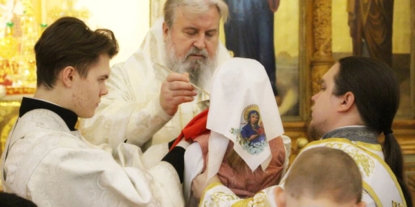 В двунадесятый праздник Крещения Господня епископ Сергий совершил Божественную литургию в Свято-Троицком кафедральном соборе г. Вязьма