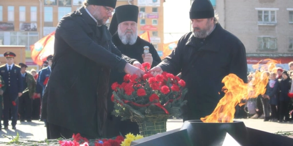 Епископ Вяземский и Гагаринский Сергий принял участие в мероприятии, посвященном 77-й годовщине освобождения г. Вязьма от немецко-фашистских захватчиков