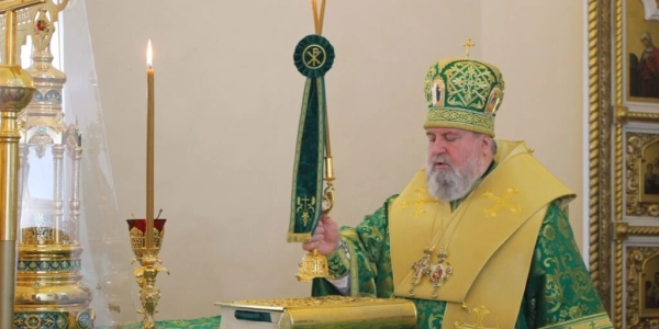 Епископ Вяземский и Гагаринский Сергий возглавил служение Божественной литургии в день Престольного праздника Свято-Троицкого кафедрального собора города Вязьма