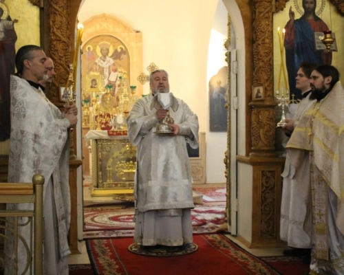 Служение Епископа Сергия в день Вселенской родительской субботы