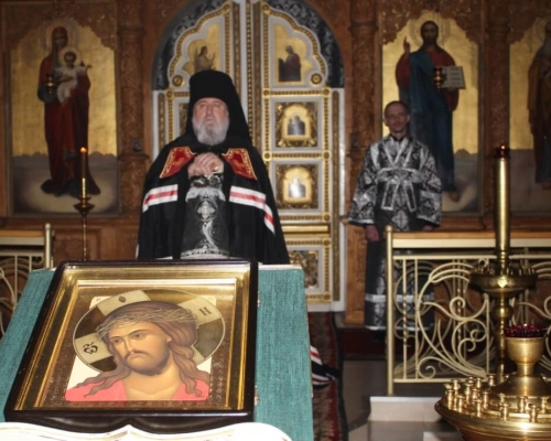 епископ Сергий возглавил служение Великого повечерия с чтением Великого покаянного канона
