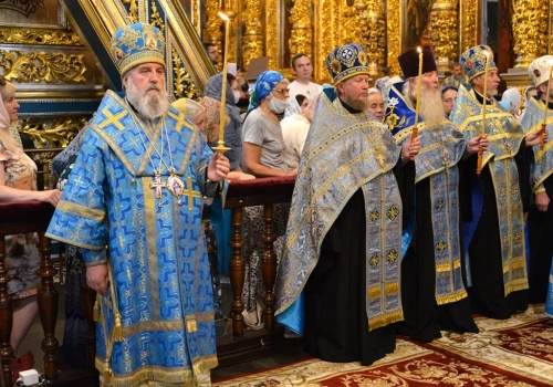 Всенощное бдение в навечерие праздника в честь Смоленской иконы Пресвятой Богородицы «Одигитрия»