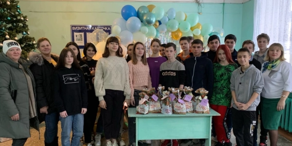 Социальные сотрудники Сафоновского Благочиния посетили МБОУ 