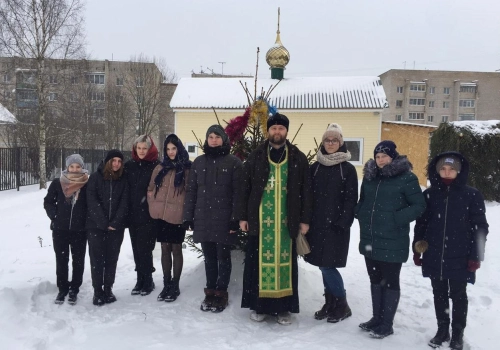 В Храме Прп. Серафима Саровского на ул. Юбилейная проходят встречи настоятеля храма с подрастающим поколением