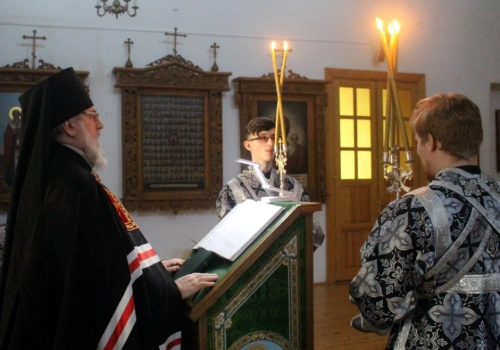 Епископ Вяземский и Гагаринский Сергий возглавил служение Великого повечерия с чтением четвёртой части Великого покаянного канона преподобного Андрея Критского