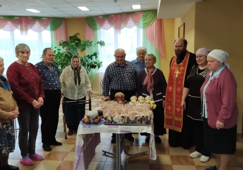 В доме-интернате для престарелых и инвалидов «Мольгино-Городня», состоялась встреча со священником