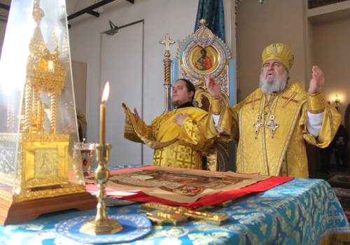 Преосвященнейший Сергий, Епископ Вяземский и Гагаринский возглавил Божественную литургию в Спасо-Богородицком Одигитриевском женском монастыре