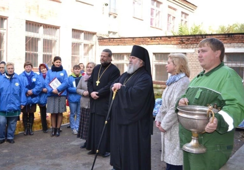 В Вязьме освящены новые помещения Центра гуманитарной помощи