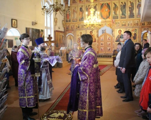 служение епископа Сергия в Неделю 5-ю Великого поста, день памяти прп. Марии Египетской