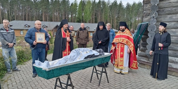 В Свято-Владимирском мужском монастыре на истоке Днепра состоялся чин отпевания и погребения монаха Серафима (Кобизюка)