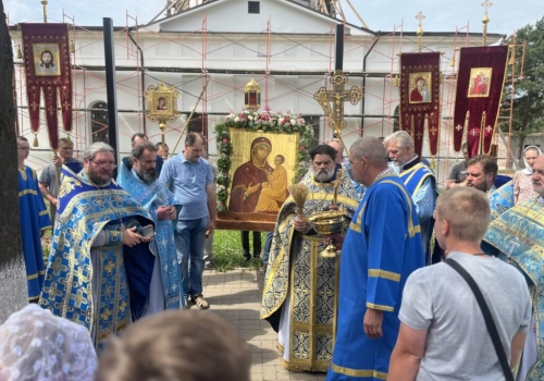 Престольное торжество встретили на Архиерейском подворье Благовещенского собора города Гагарин