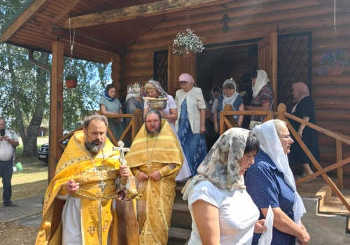 Престольный праздник встретили в храме в честь равноапостольной княгини Ольги д. Замыцкое Темкинского района Смоленской области