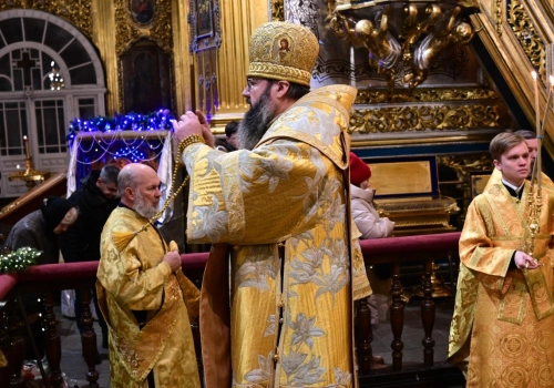 Архипастырь возглавил Божественную литургию в Свято-Успенском кафедральном соборе