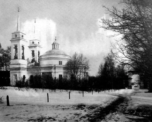 Церковь Троицы Живоначальной в Дугино