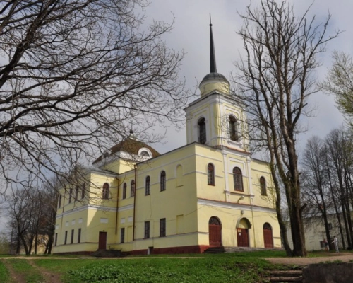 Здание Аркадьевского монастыря в Вязьме (Спасский собор).