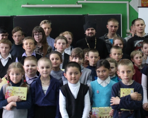 Пасхальная встреча со школьниками в деревне Касня