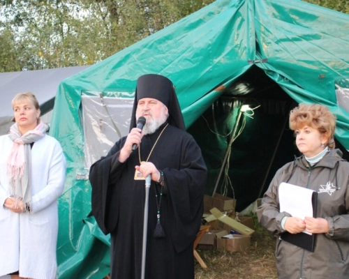 Епископ Сергий посетил торжественное мероприятие Закрытие полевого сезона «Вахты Памяти – 2018»