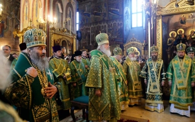 Преосвященный Сергий, епископ Вяземский и Гагаринский принял участие в Божественной литургии, в Свят