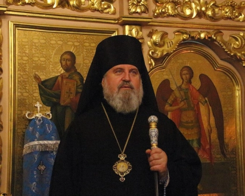 Епископ Сергий принял участие в вечернем богослужении, в Покровском храме при СПДС