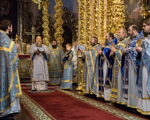 Епископ Сергий принял участие в праздничном богослужении