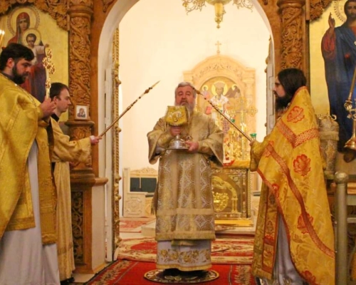 Праздничная Божественная литургия в Свято-Троицком кафедральном соборе г. Вязьма