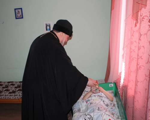 Епископ Сергий поздравил воспитанников «Дома Милосердия» п. Шиманово с Рождеством Христовым