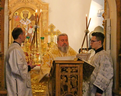 Епископ Сергий возглавил Великую вечерню в Свято-Троицком кафедральном соборе г. Вязьма