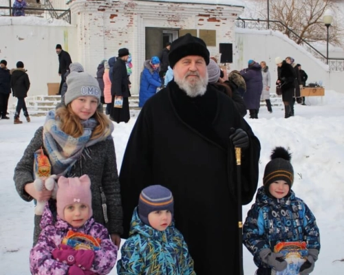 Епископ Сергий принял участие в Рождественской Архиерейской ёлке