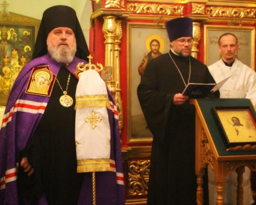 Духовенство, монашествующие и миряне Вяземской епархии поздравили владыку Сергия с Рождеством Христо