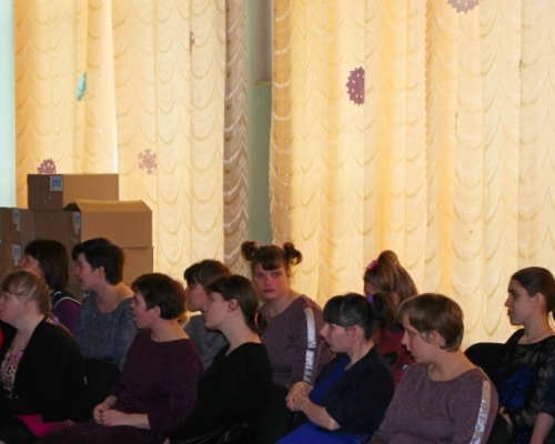 Епископ Сергий поздравил воспитанников «Ново-Никольского детского дома-интерната» с Рождеством Христ