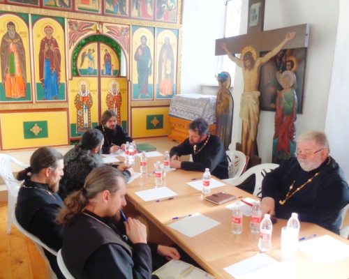 В Свято-Троицком кафедральном соборе состоялось первое собрание духовенства Угранского благочиния