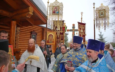 престольный праздник в храме иконы Божией Матери «Отрада и Утешение»