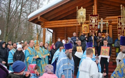 престольный праздник в храме иконы Божией Матери «Отрада и Утешение»