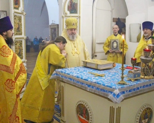 Епископ Сергий возглавил Божественную литургию в день памяти Блаженной Ксении Петербургской